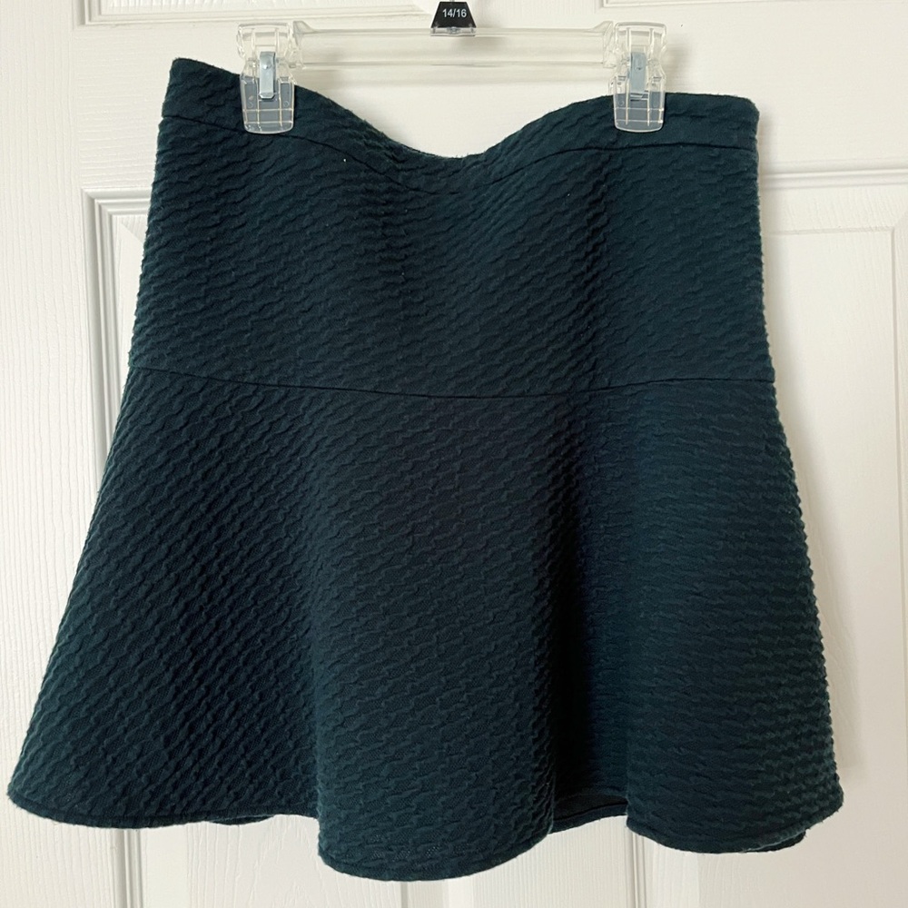 LOFT Women’s Dark Green Skirt Size SP — Casual, Minimalist, Chic